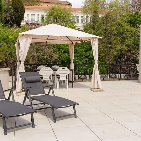 Cozy 1Bd Apartment With A Spacious Terrace By Flat Mаnager 발치크 외부 사진