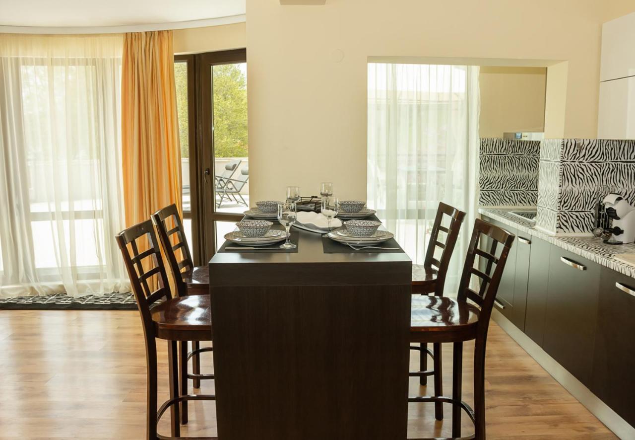 Cozy 1Bd Apartment With A Spacious Terrace By Flat Mаnager 발치크 외부 사진